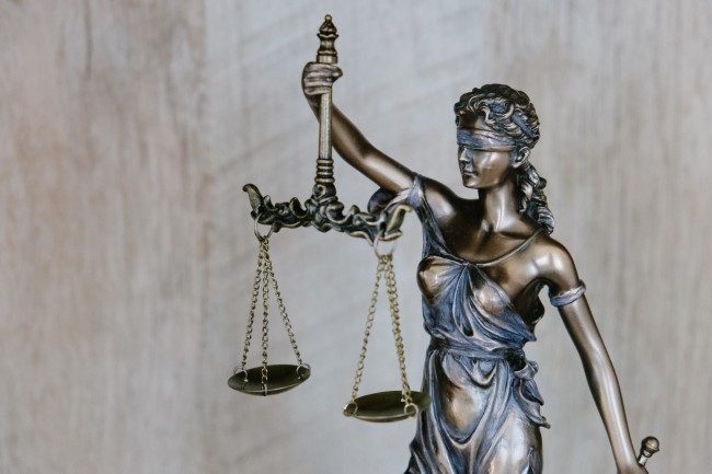 Unlocking the Advantages of a Legal Monthly Subscription